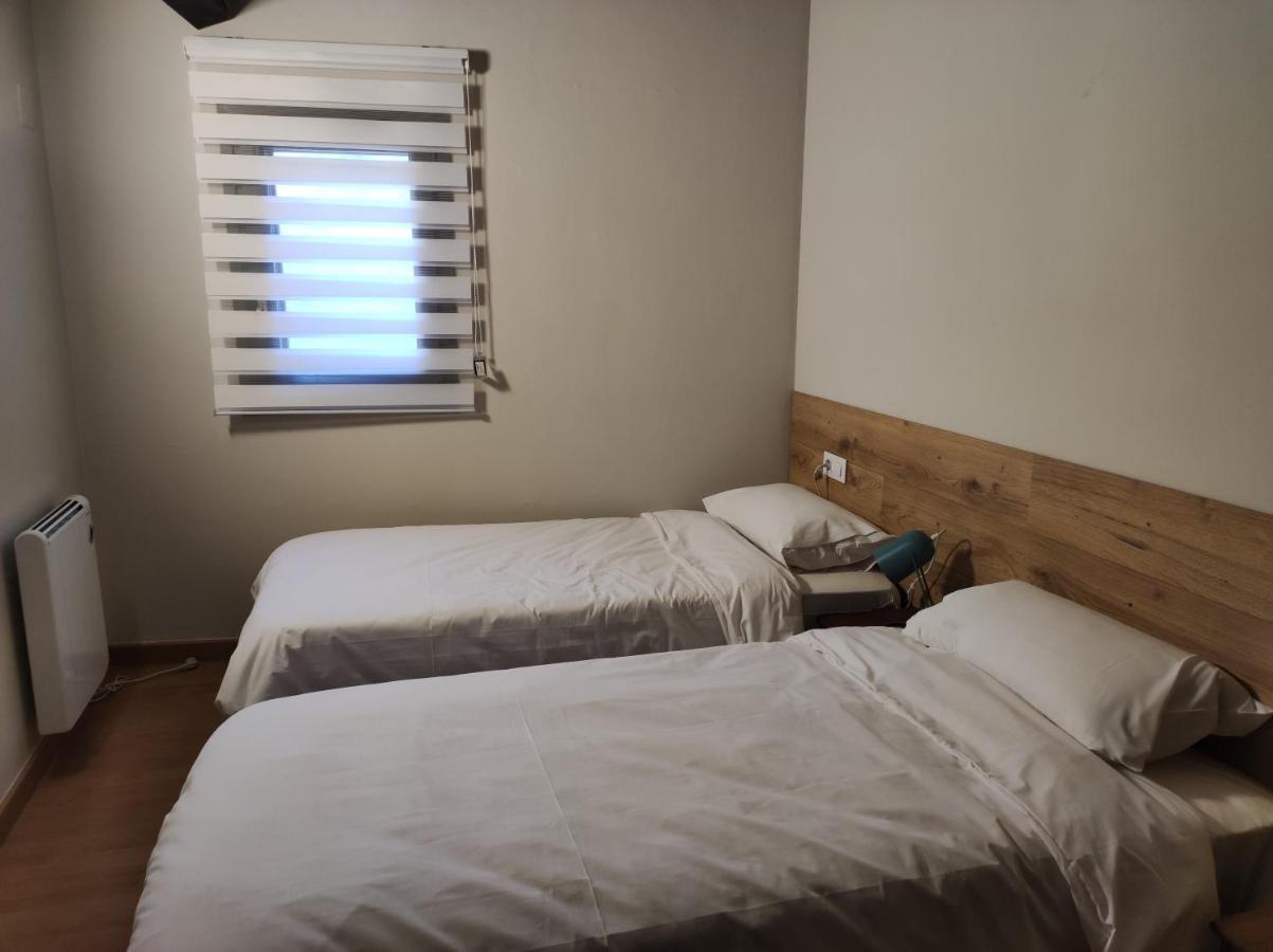 Apt 3 Atic Acollidor Al Centre De Vic - Aptgarbi 외부 사진